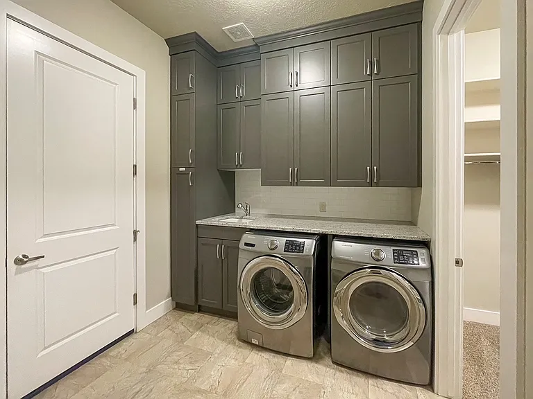 307 E Grove Creek Ln — Photo 41