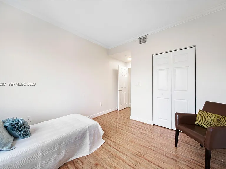 9021 SW 94th St #310 — Photo 26