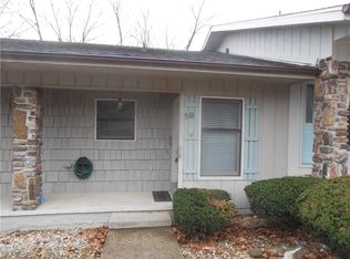 50 Abingdon Ln, Bella Vista, AR 72715