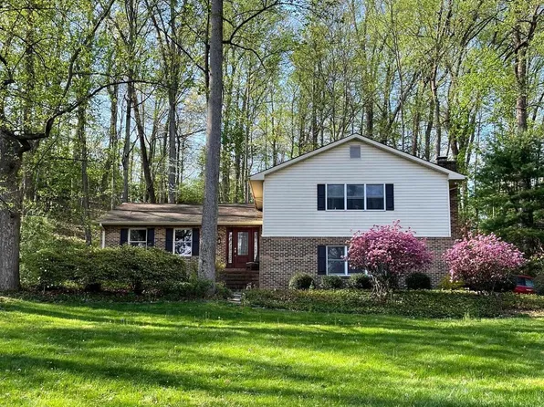 3141 Markle Rd, York, PA 17408
