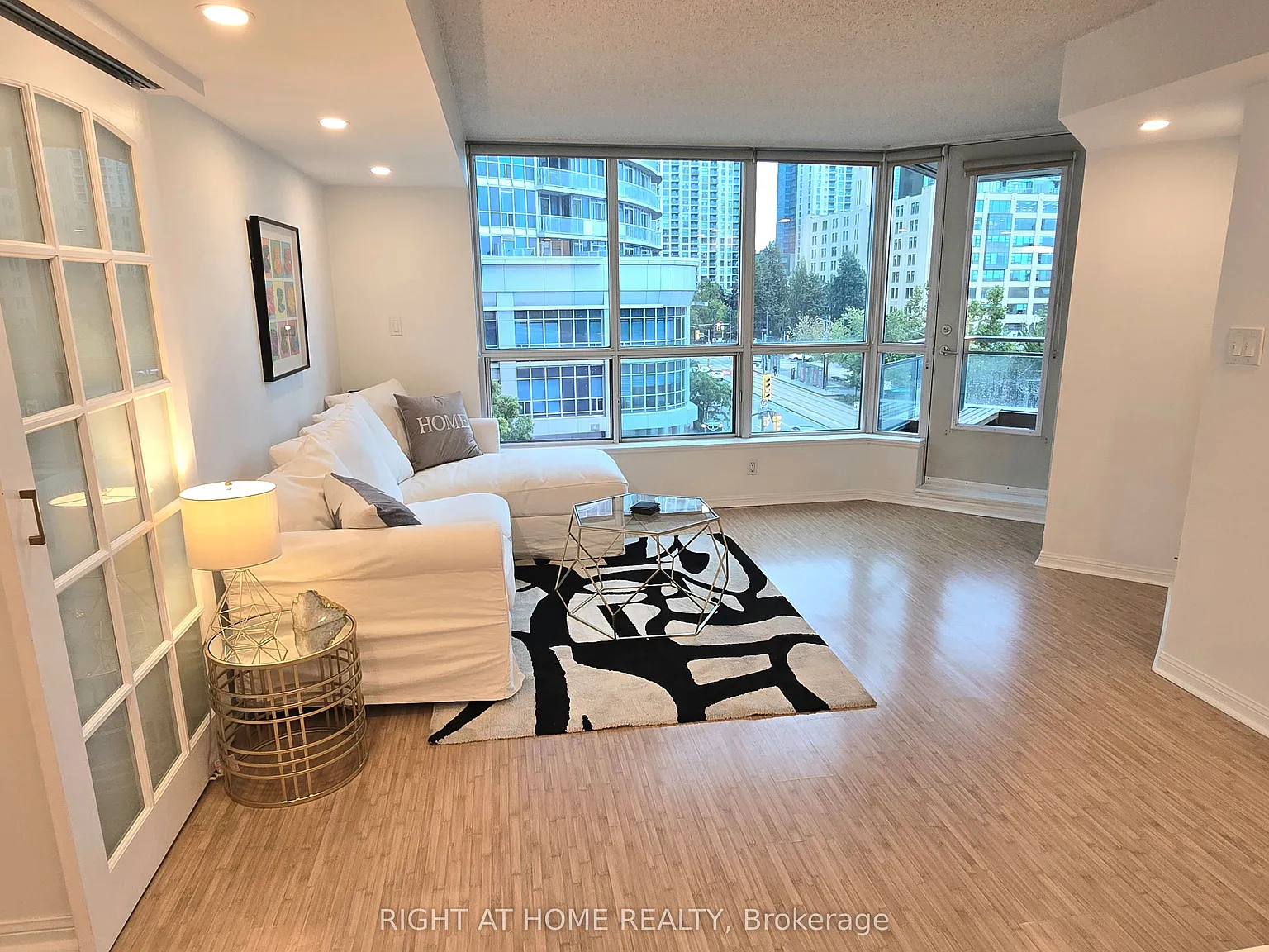 1 bed, $2,495 — Photo 4