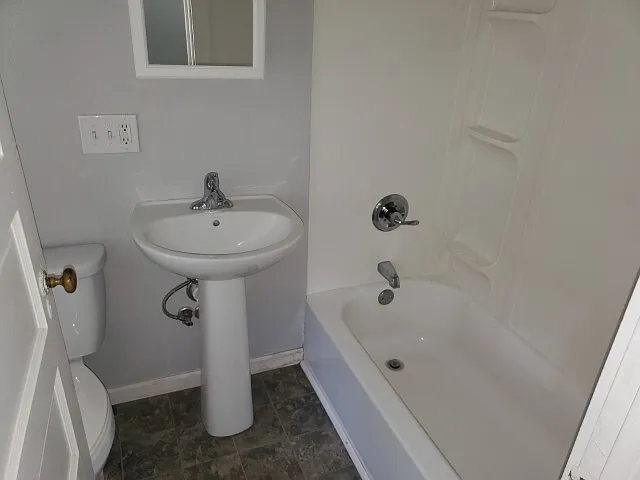 318 Lincolnway Way E — Photo 9