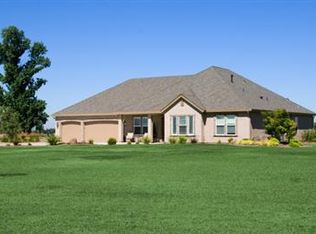 14723 Victory Ave, Oakdale, CA 95361