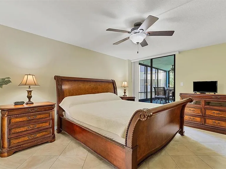 8776 Midnight Pass Rd #C307 — Photo 12