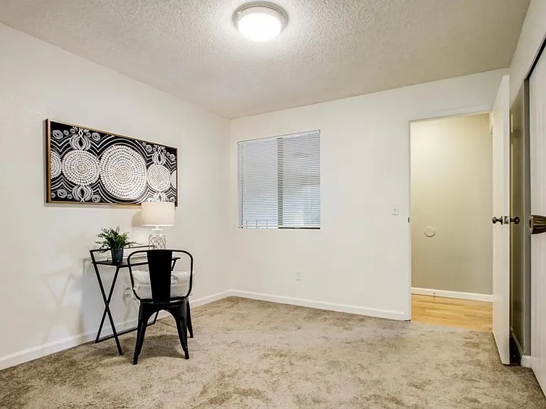 16233 NE 12th Pl #G89 — Photo 7