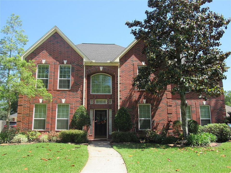 1st image of 3003 Parkwood Dr