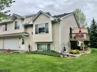 1429 S Trail Cir, Faribault, MN 55021