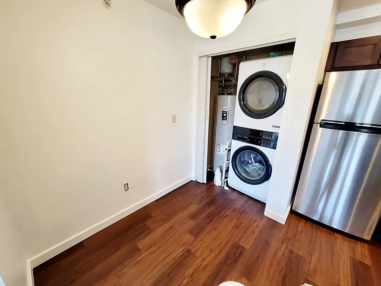 2236 Baxter Ln #8 — Photo 3