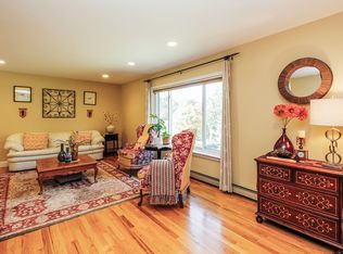 2776 Evergreen St, Yorktown Heights, NY 10598
