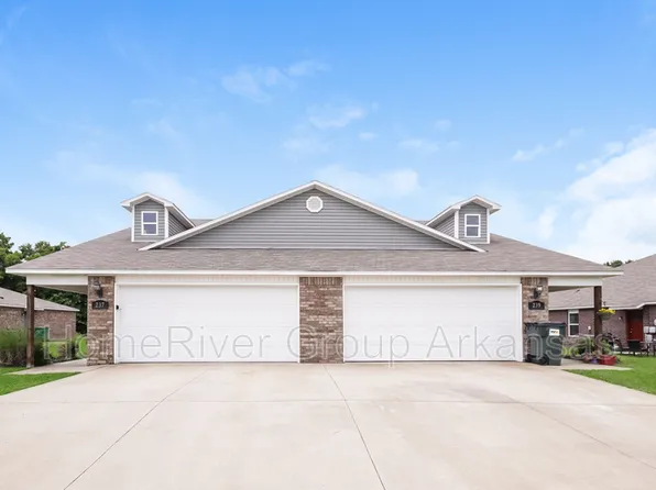 237 N Broadway Dr, Farmington, AR 72730