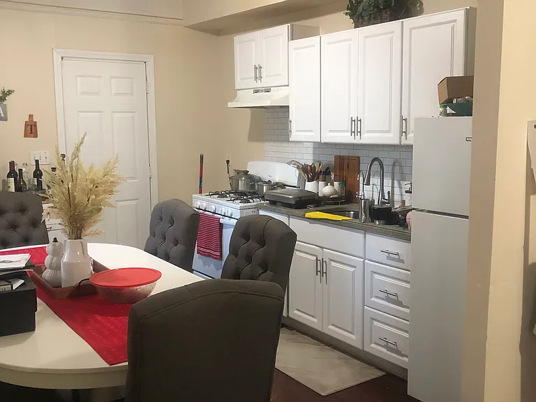 2156 Seaview Ave — Photo 5