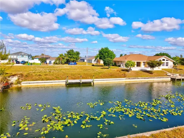 430 SW 24th ST, CAPE CORAL, FL 33991