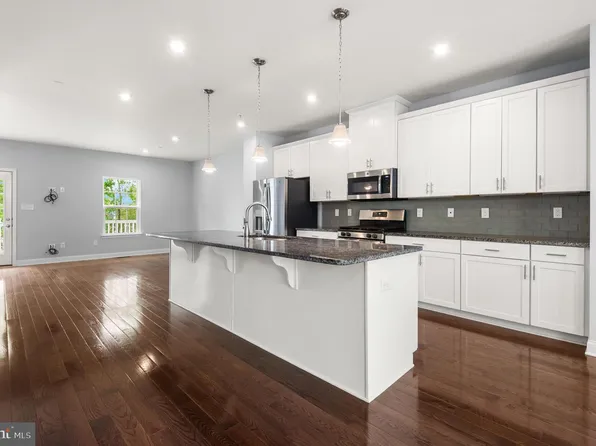 412 Arbor Blvd, Perkasie, PA 18944