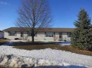 E1576 Raymond Dr, Waupaca, WI 54981