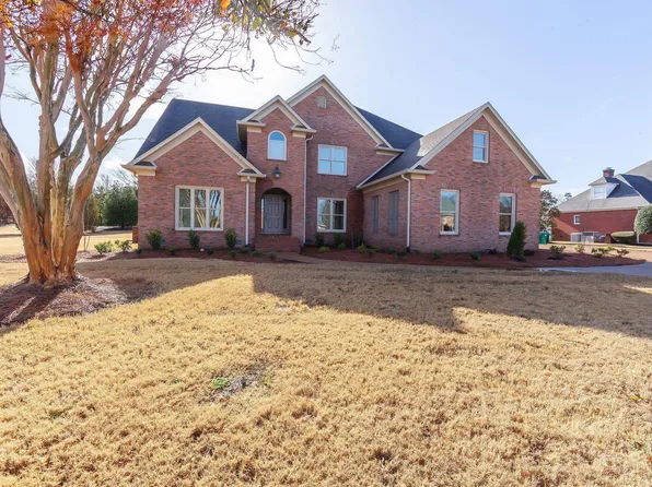 28 Crownpointe Cv, Jackson, TN 38305