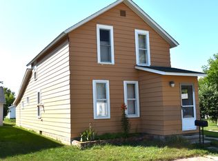224 S D St, Cheboygan, MI 49721