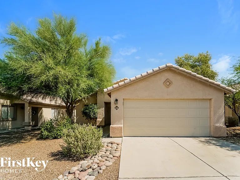 2530 W Cezanne Cir — Photo 2