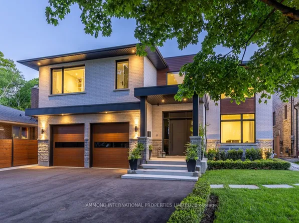 14 Penhale Dr, Toronto, ON M9P 2X4