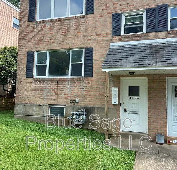 4424 Bloomfield Ave #A — Photo 2