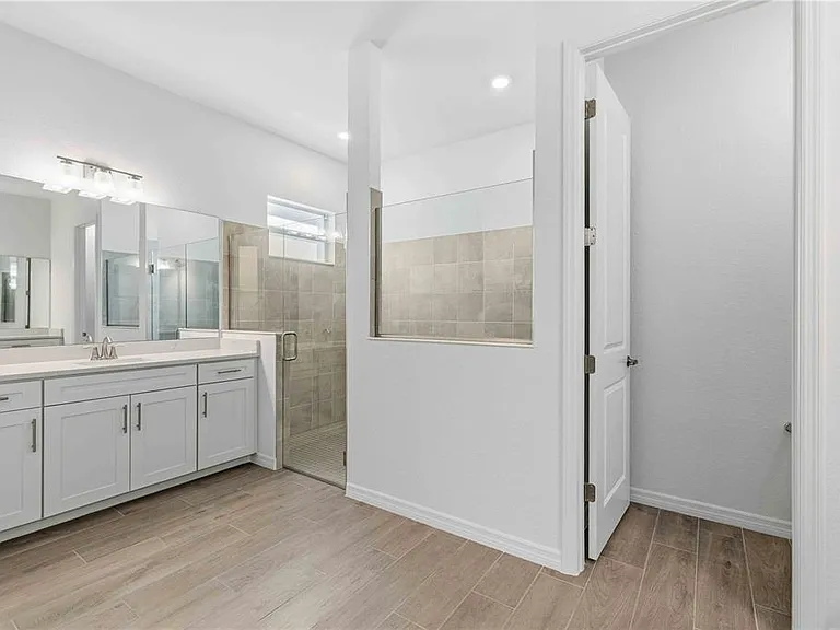 5420 Lightning Whelk Ln — Photo 15