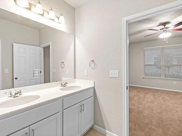 1156 Autumn Heather Dr — Photo 15