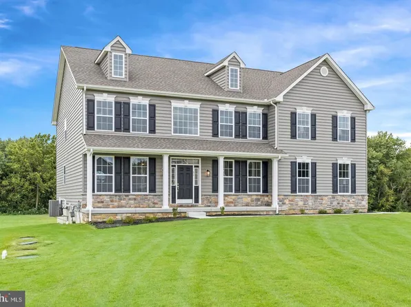 211 Leigh Dr, Smyrna, DE 19977
