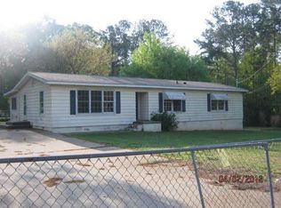 35 Roberts Rd, Covington, GA 30016