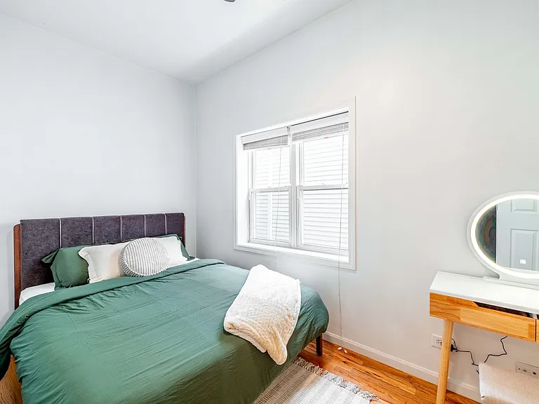 1247 W Ohio St #1 — Photo 8