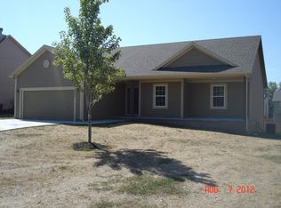 20485 W 220th Ter, Spring Hill, KS 66083