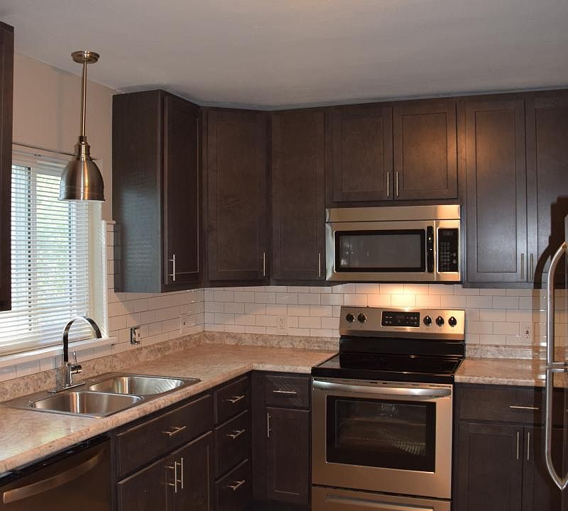 1st image of 414 Charlene Dr