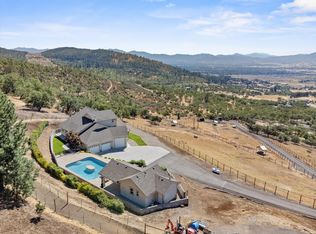 4002 Dry Creek Rd, Medford, OR 97504