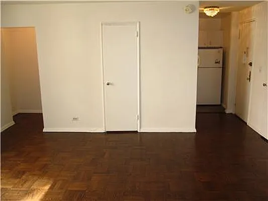 Rented by R New York | media 1