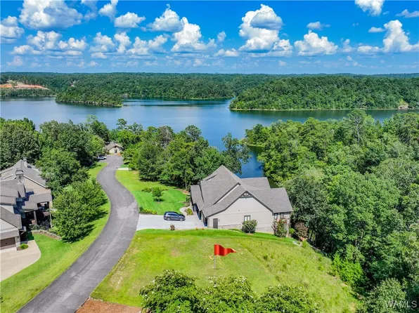 10288 Legacy Ln, Northport, AL 35475
