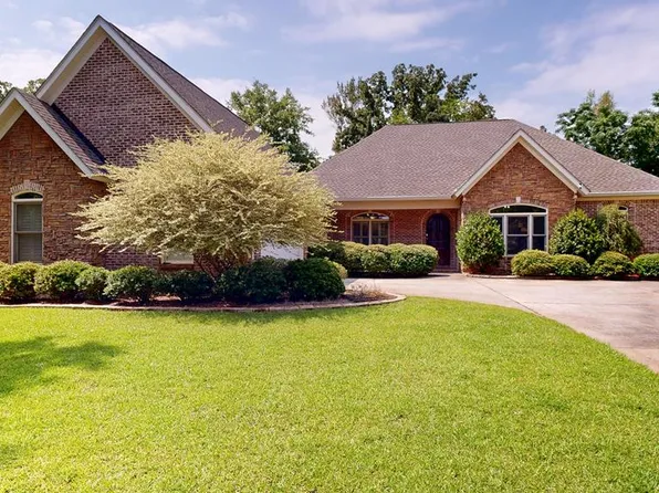 418 Caravella Dr, Dothan, AL 36305