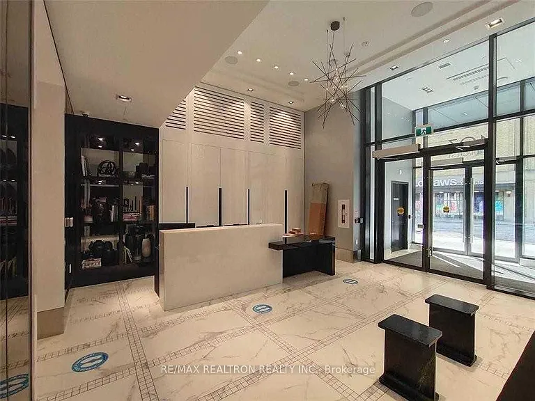 403 Church St #3407 — Photo 6