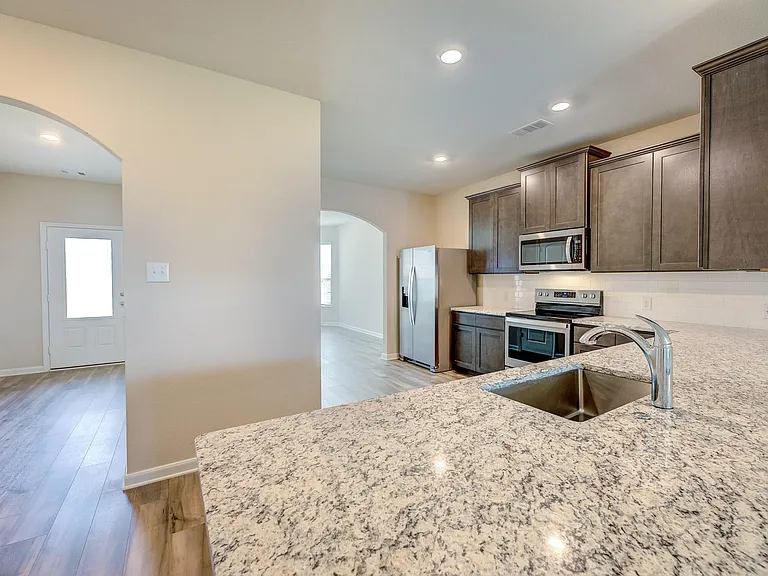 1717 Cotton Blossom Ln — Photo 6