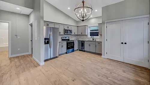 627 Prescott Ave #1 Photo 1