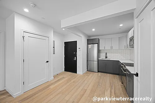 282 Eldert St #2C Photo 1