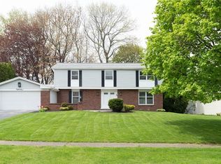 89 Jackie Dr, Rochester, NY 14612