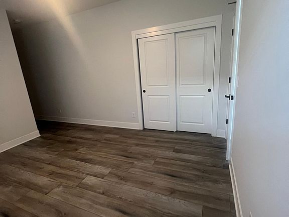 3rd image of 836 Daffodil Dr Unit B