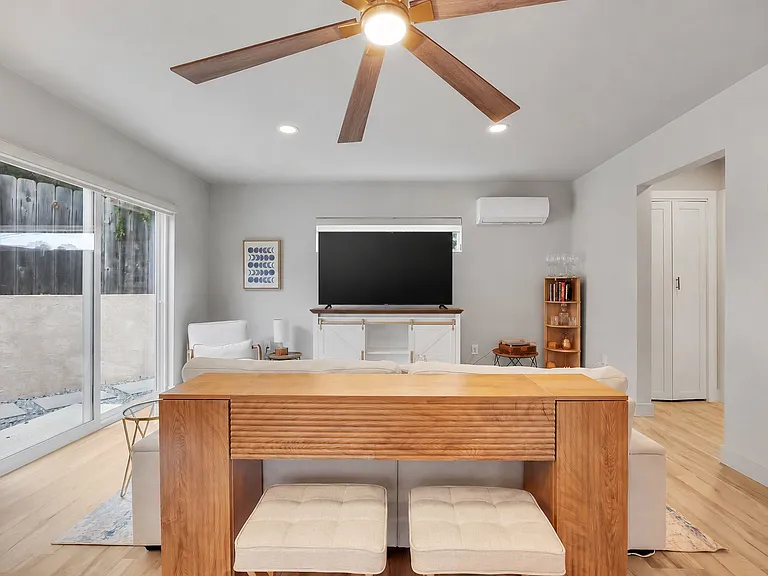 4241 Cartagena Dr — Photo 11