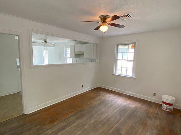 3rd image of 514 S 19th Ave