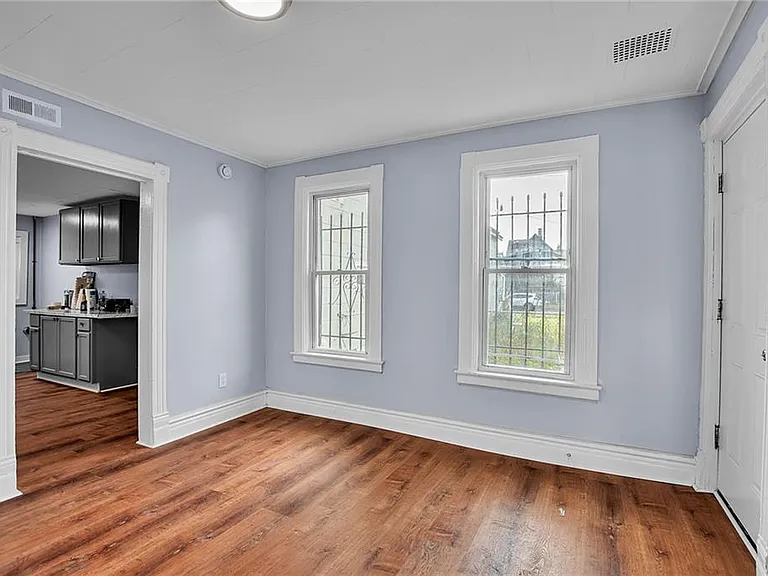 147 Gorton St — Photo 8