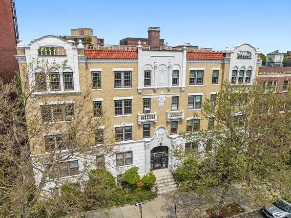 1272 Beacon St APT 6, Brookline, MA 02446