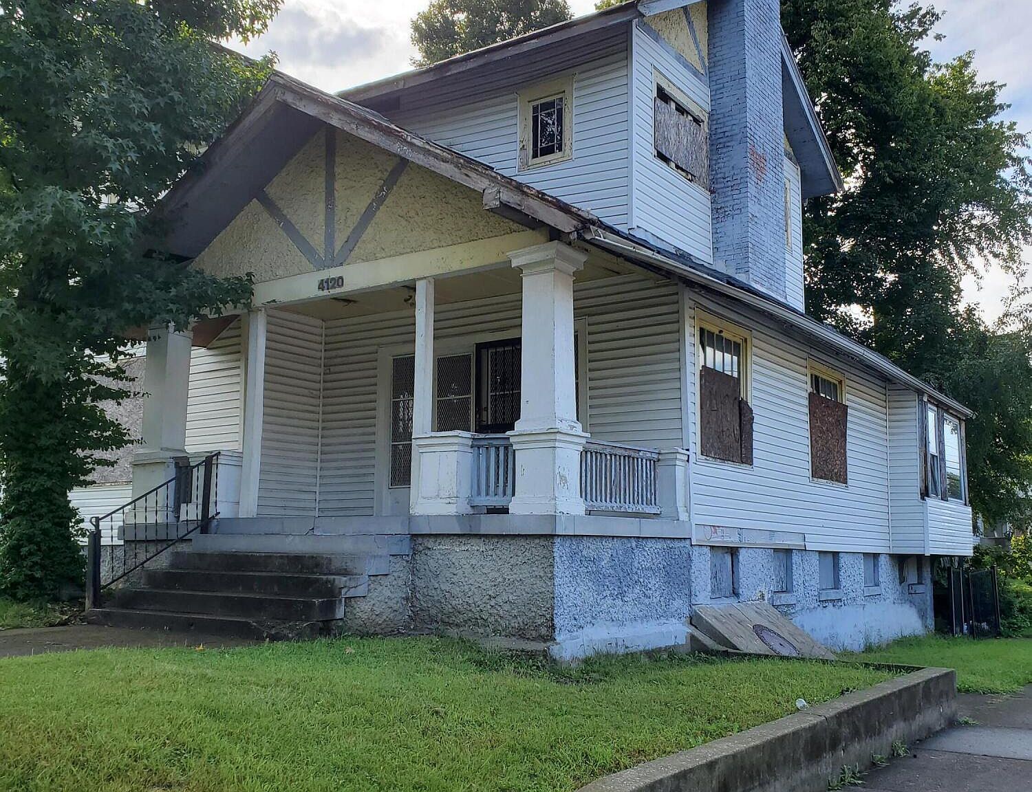 4120 W Broadway, Louisville, KY 40211 Zillow