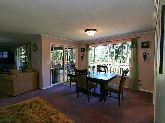 3rd image of 22456 NE Ilafern Ln