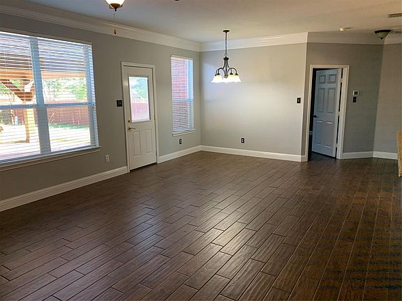 4th image of 2712 Bruton Springs Dr
