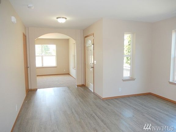 3rd image of 8128 147th St E