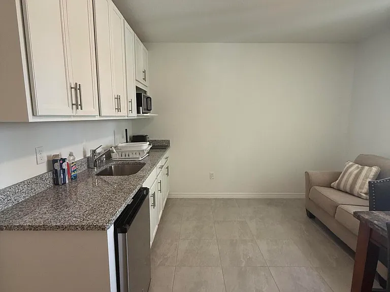 3414 SW Princeton St — Photo 4