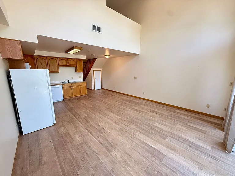 816 S College Ave — Photo 26